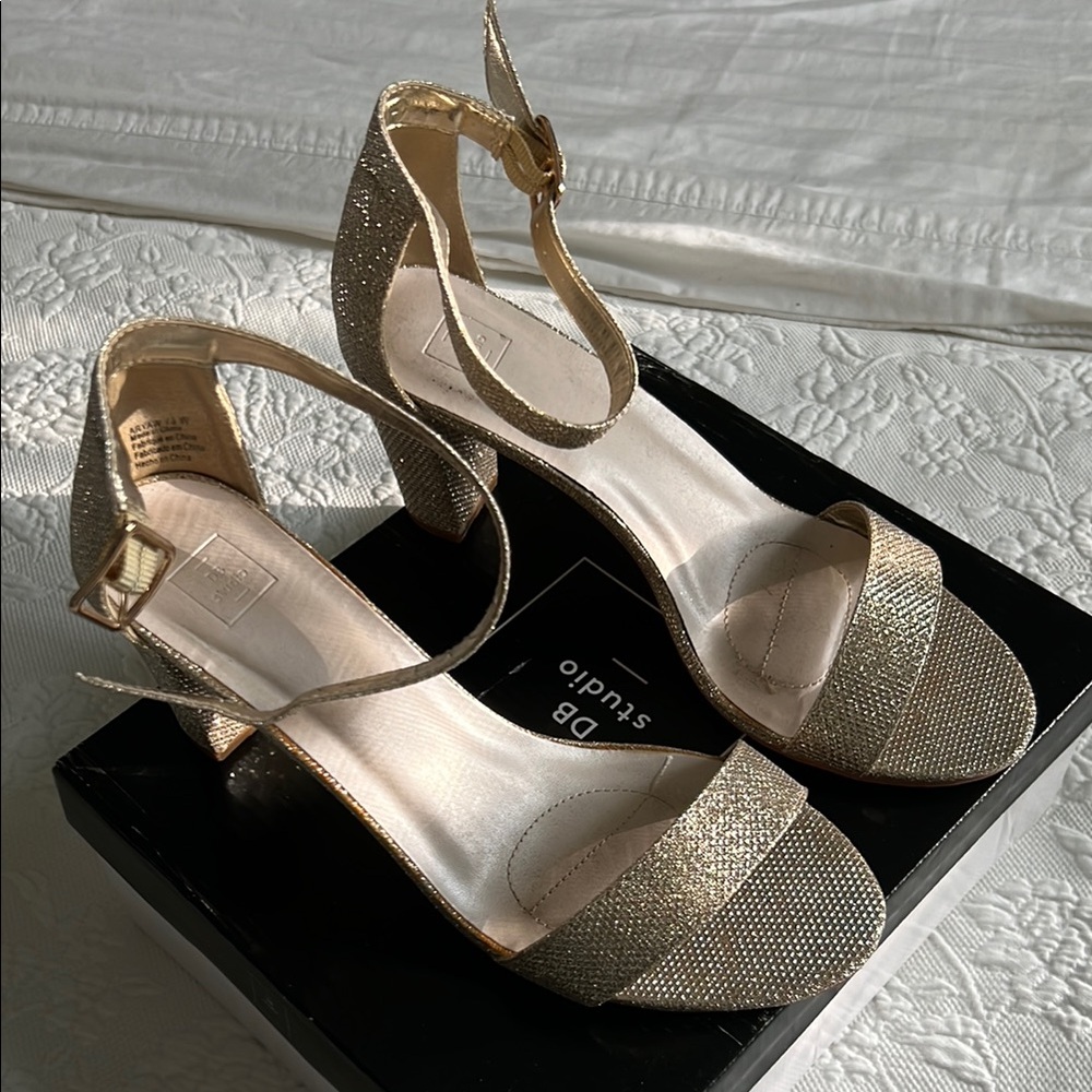 bundle & save ❣️ party season ✨ Gold Heels with Slim Straps